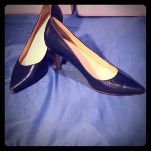 Cole Haan Navy pumps